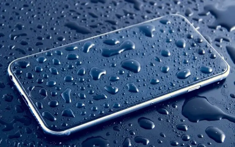 Is it safe to shower with your iPhone?